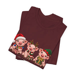 Holly Jolly Pigmas | Deluxe Tee