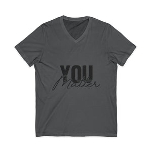 Test | V-Neck Deluxe Tee